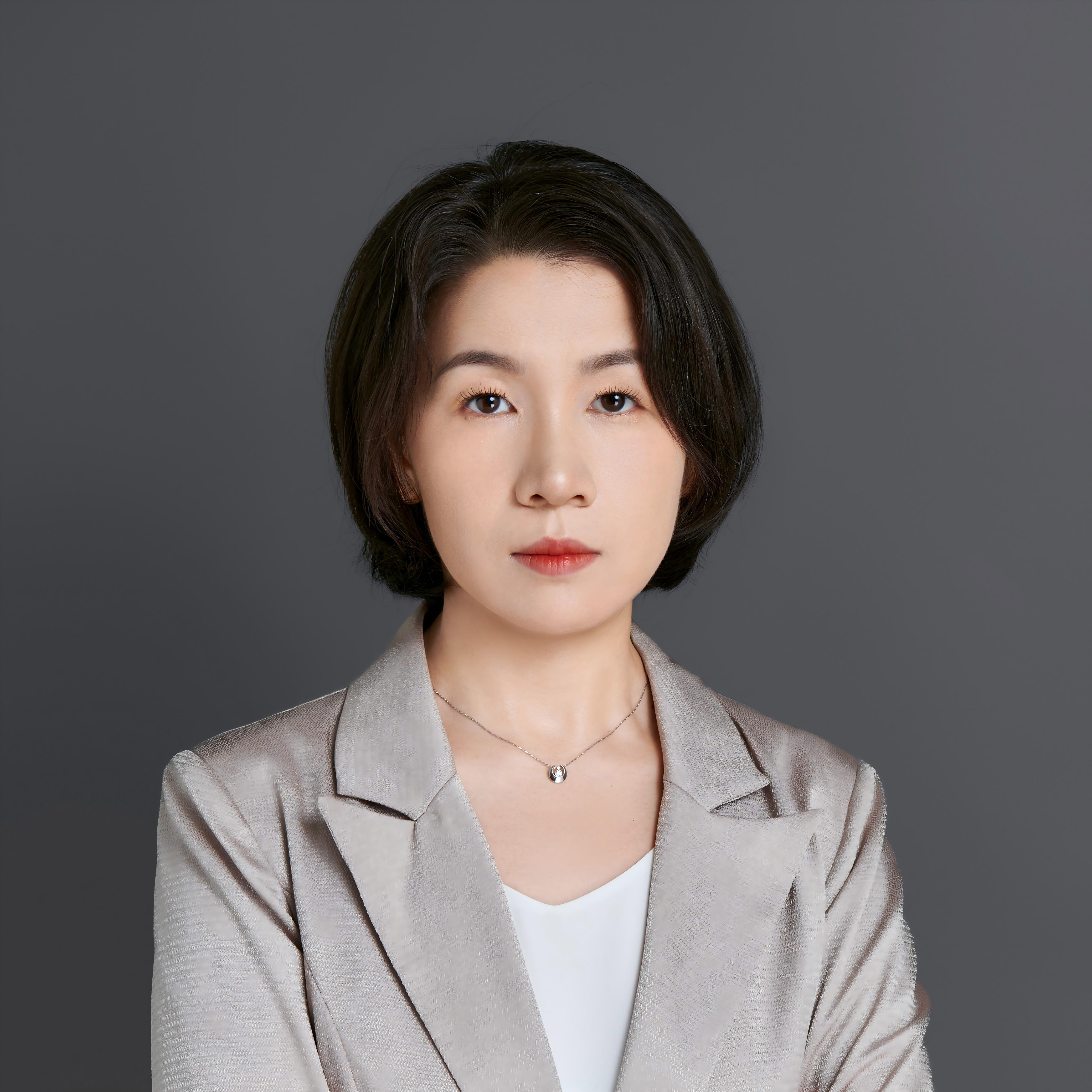 Lyu Lina